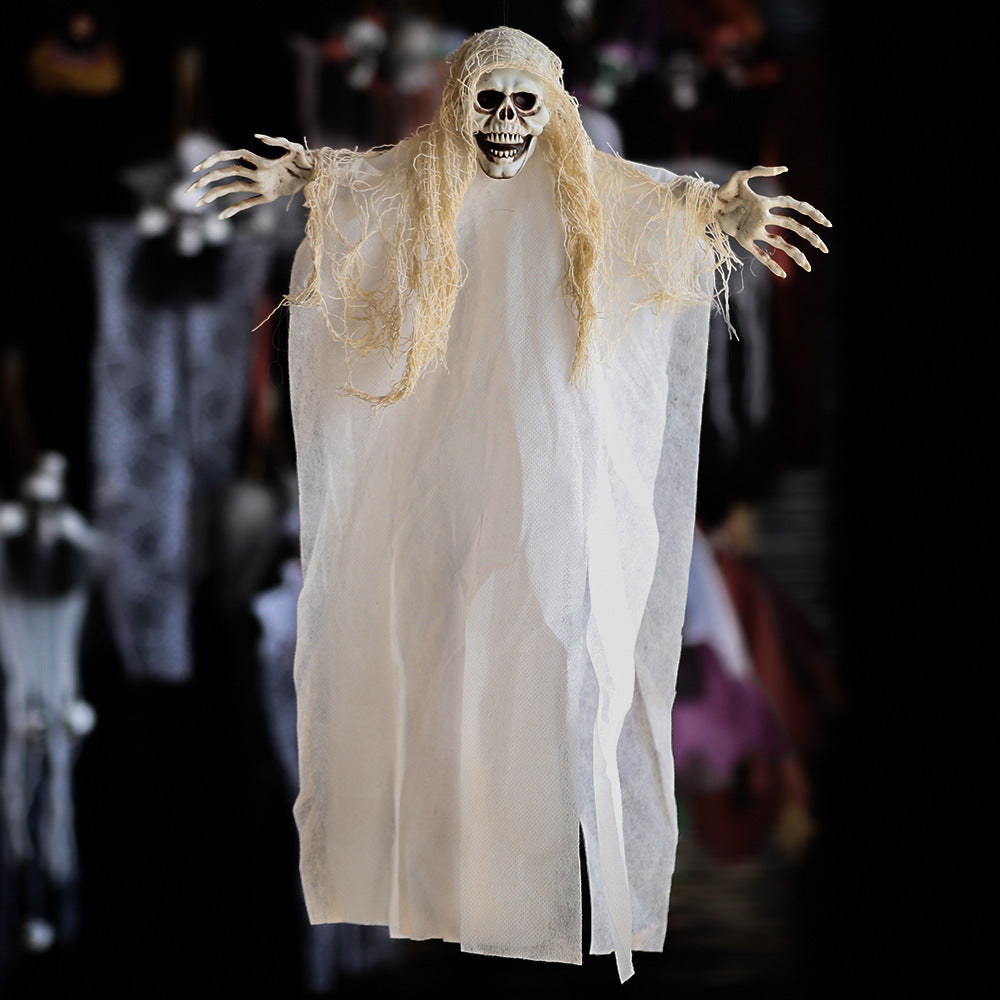 Fantôme suspendu d'Halloween Nouvelle salle secrète Maison hantée Bar Décoration Accessoires Horreur Visage de fantôme Crâne Pendentif fantôme suspendu Vente en gros