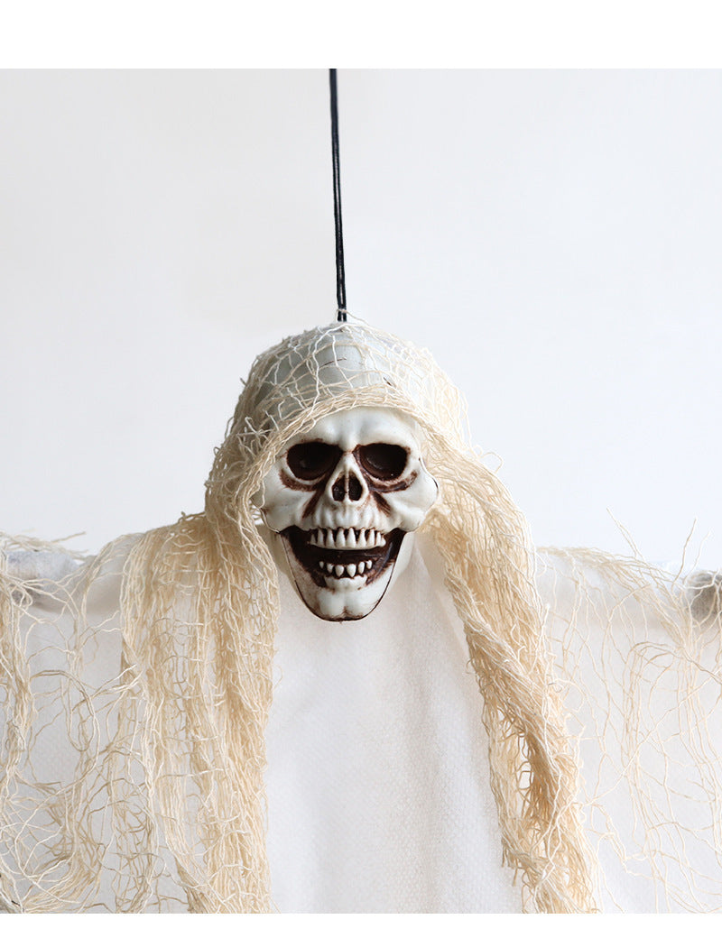 Fantôme suspendu d'Halloween Nouvelle salle secrète Maison hantée Bar Décoration Accessoires Horreur Visage de fantôme Crâne Pendentif fantôme suspendu Vente en gros